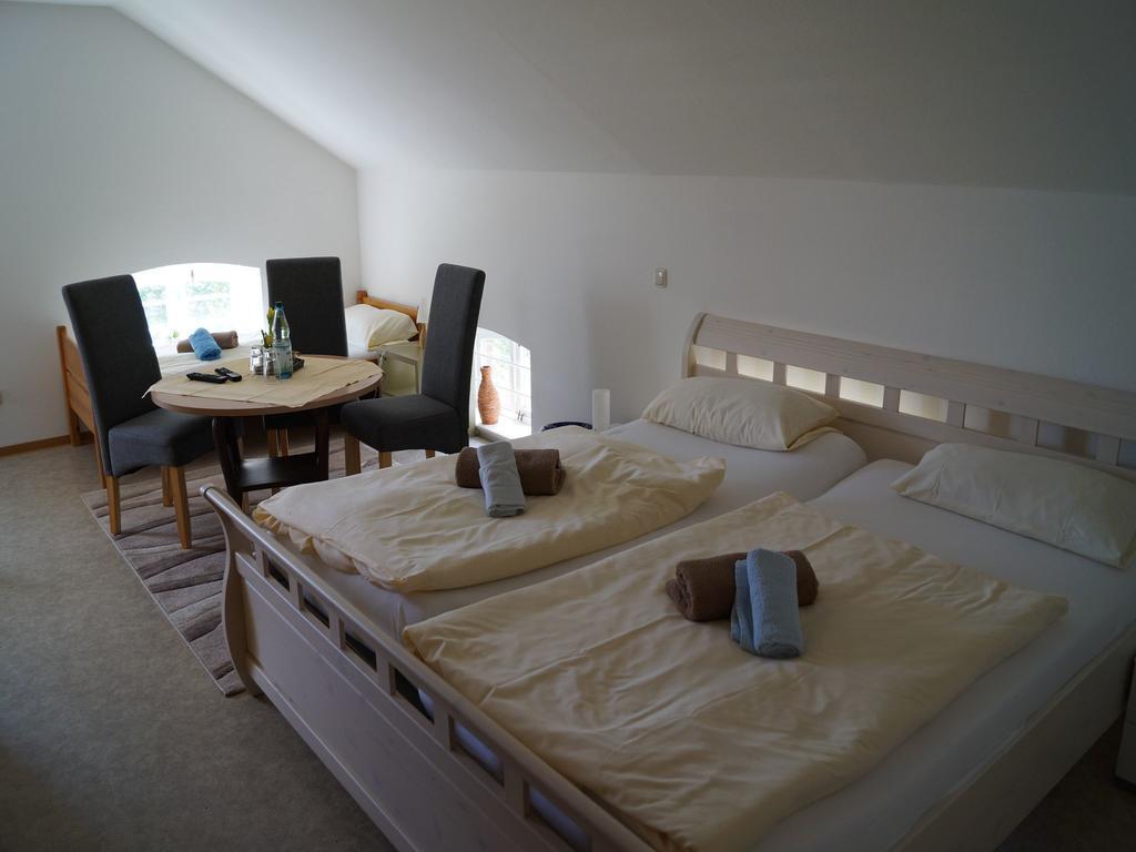 Gasthuus Ulenhoff Hotel Westoverledingen Room photo